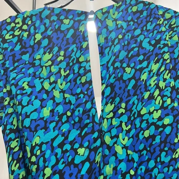 BEBE V-neck Blue and Green Romper - Picture 6 of 6